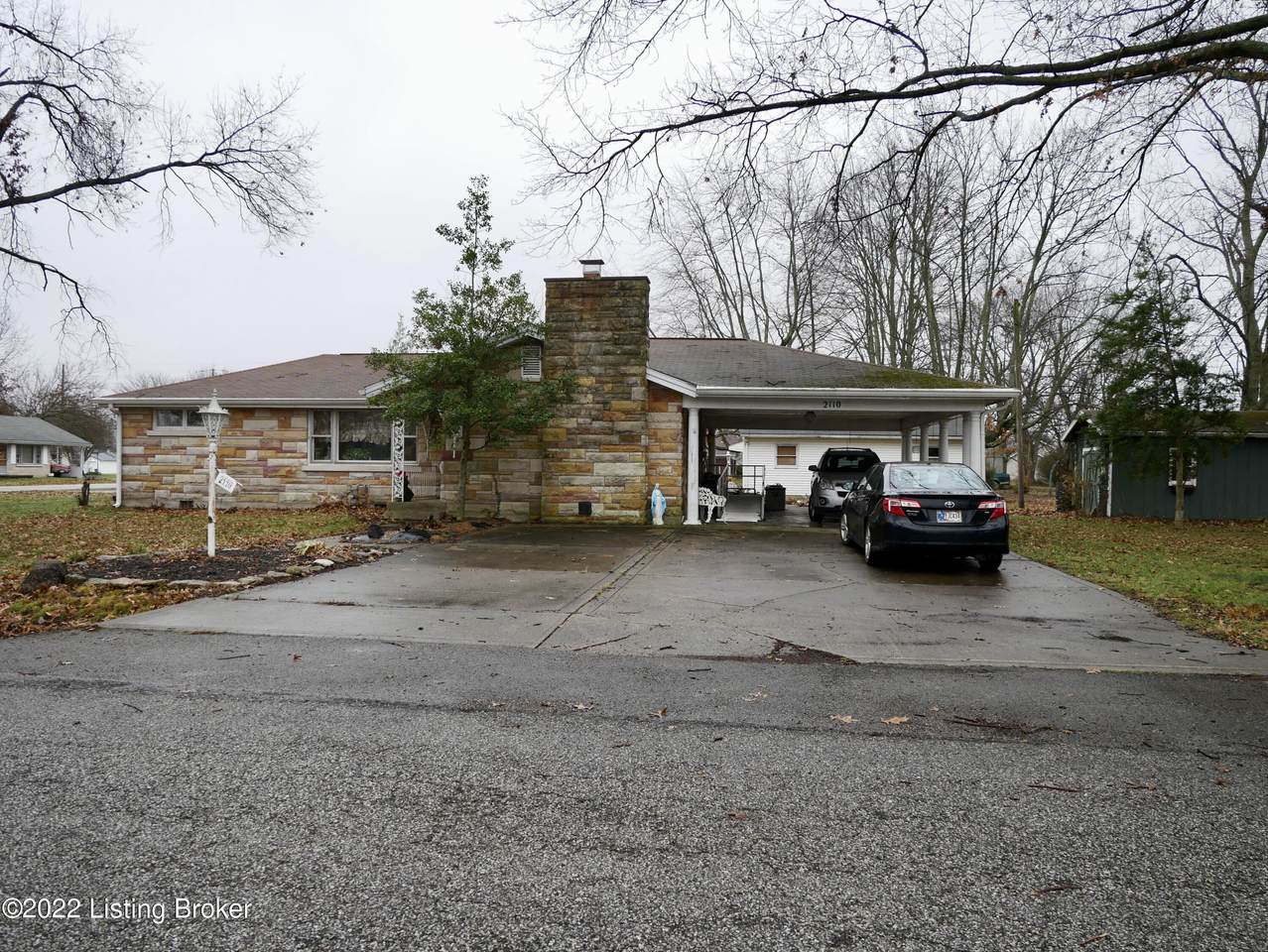 2110 Allen St - Photo 1