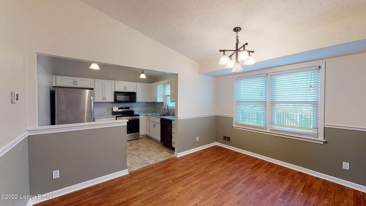 8800 High Point Cir - Photo 1