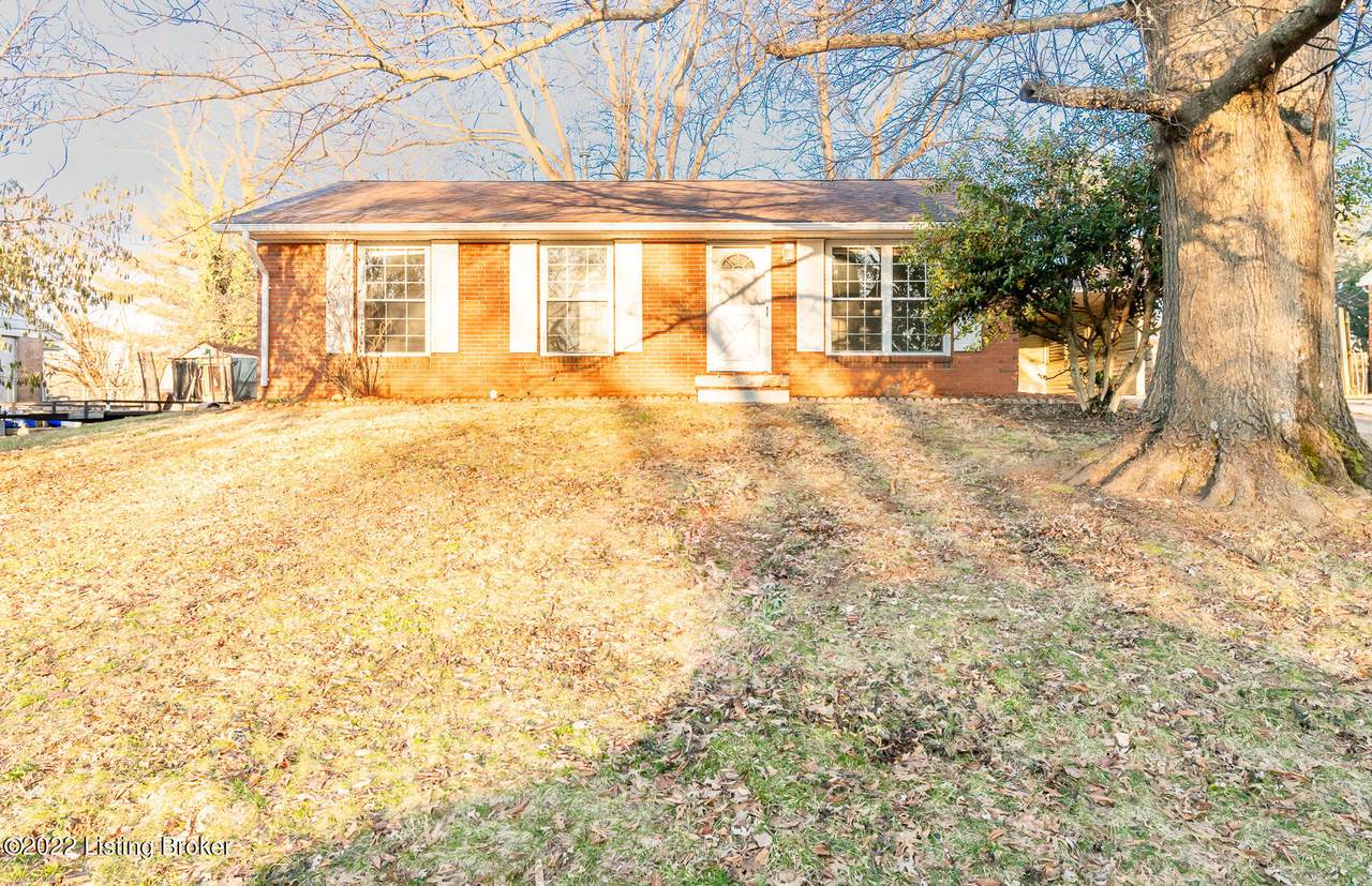 108 Barberry Ln - Photo 1