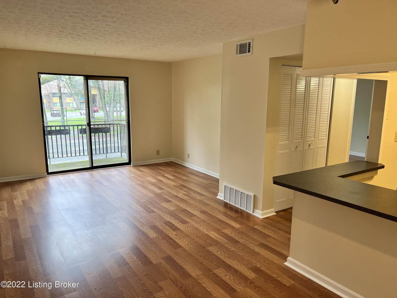 7086 Wildwood Cir - Photo 1