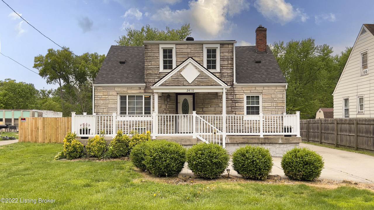 2410 Rockford Ln - Photo 1