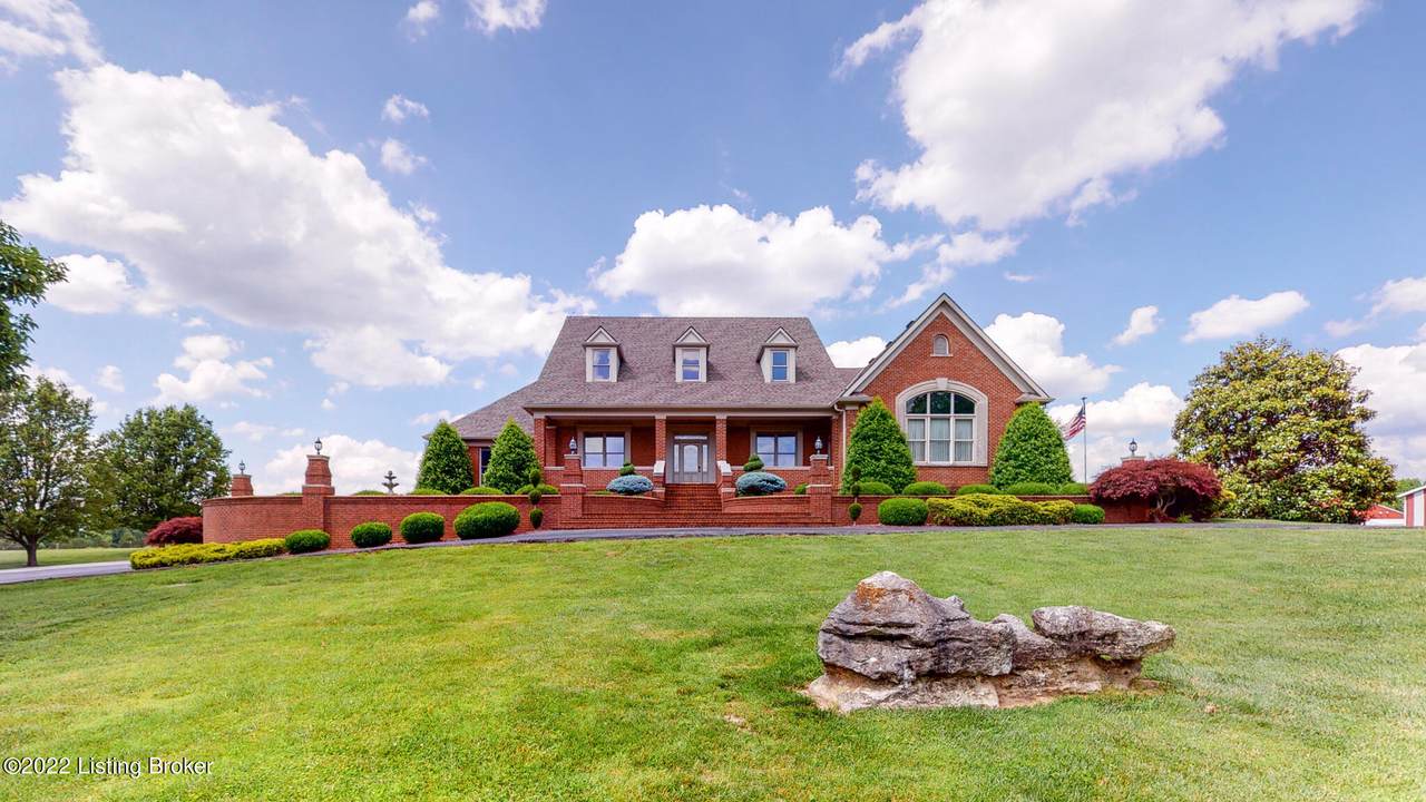 1214 Bells Mill Rd - Photo 1