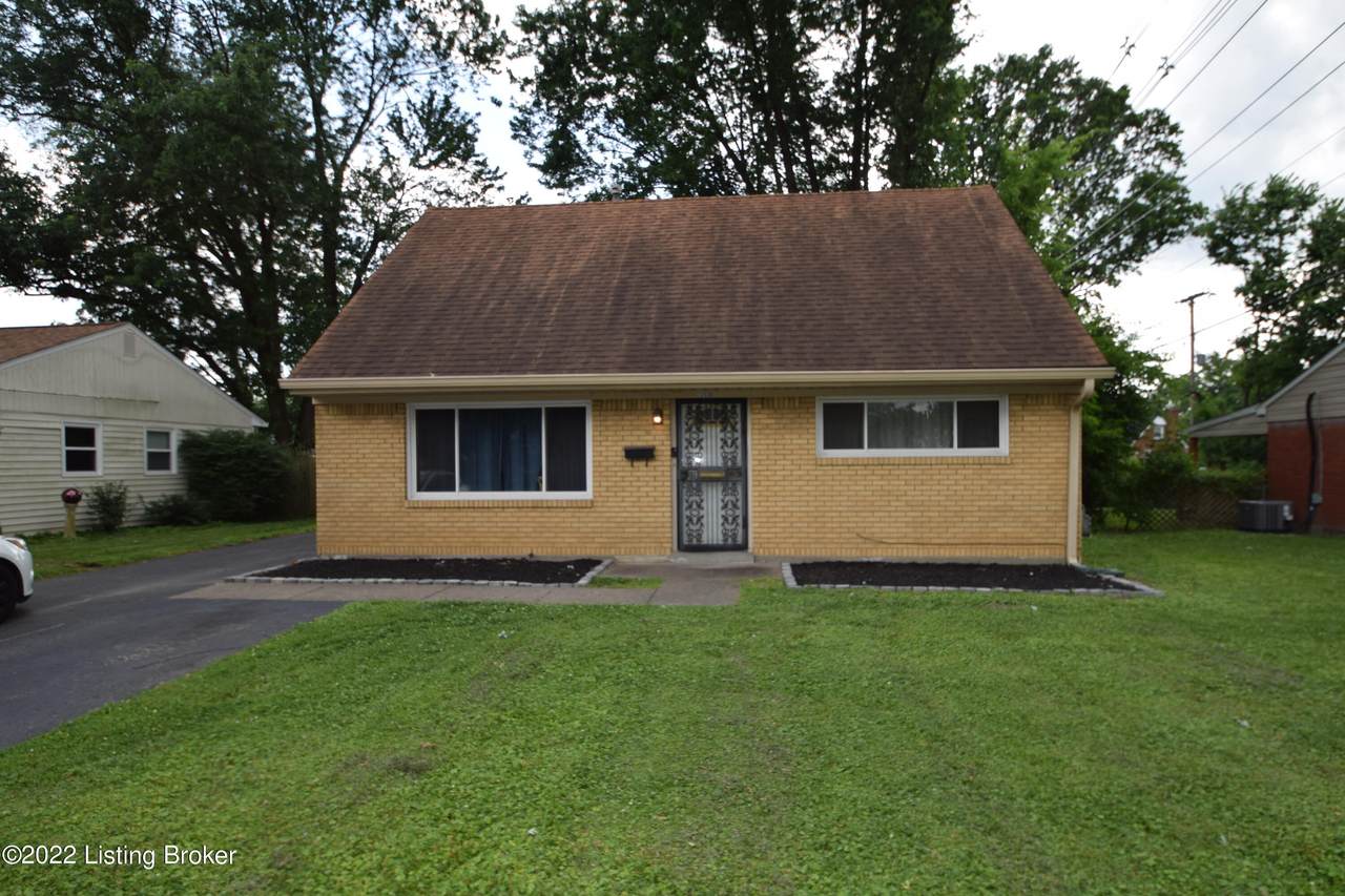 3130 Commander Dr - Photo 1