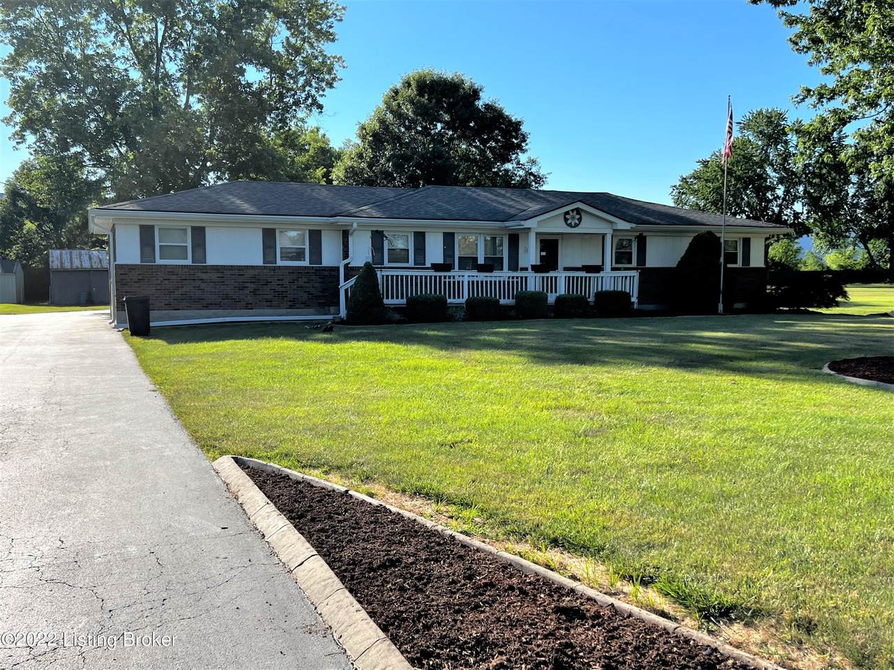444 Myers Rd - Photo 1