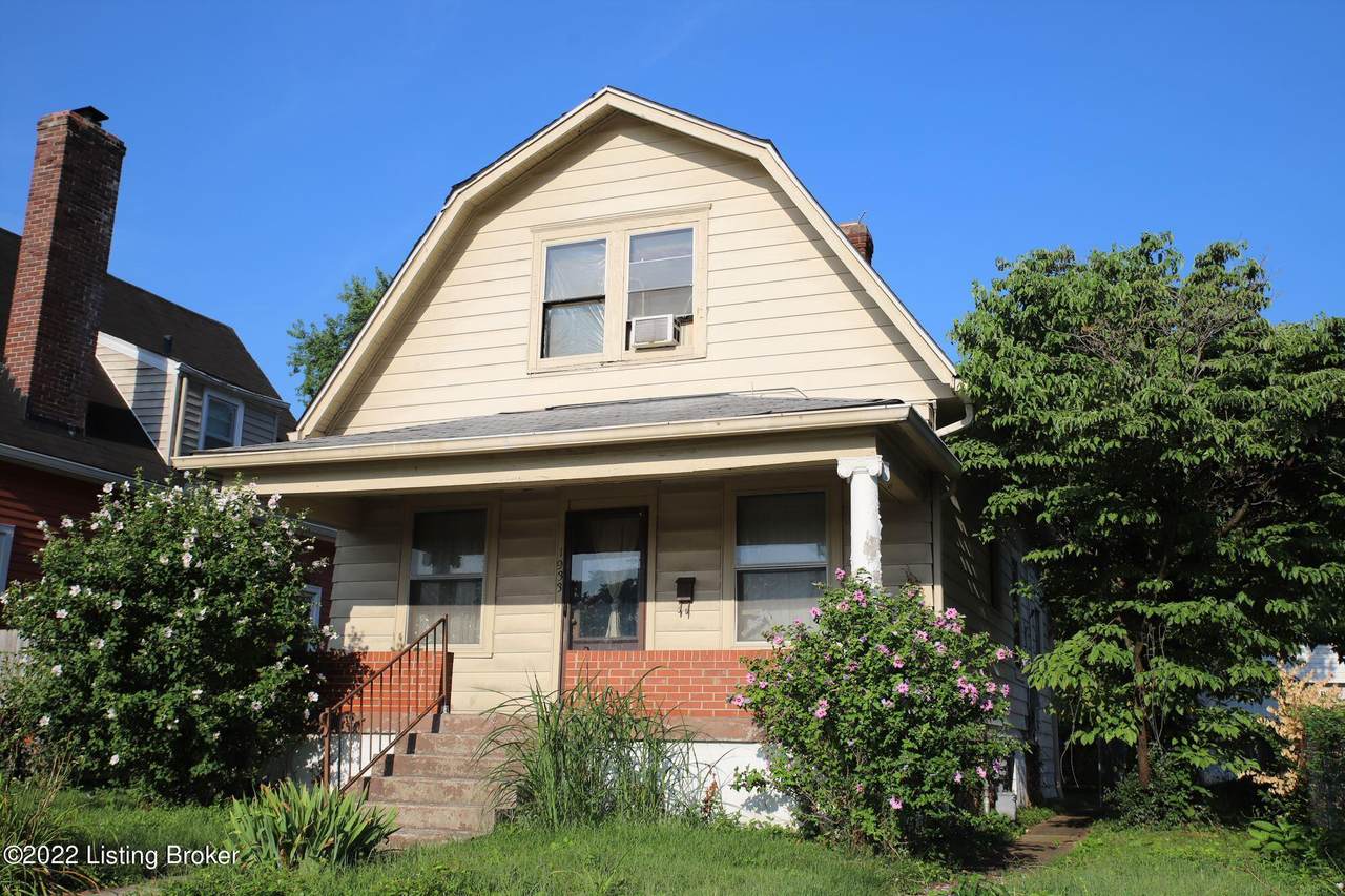 1933 Wrocklage Ave - Photo 1