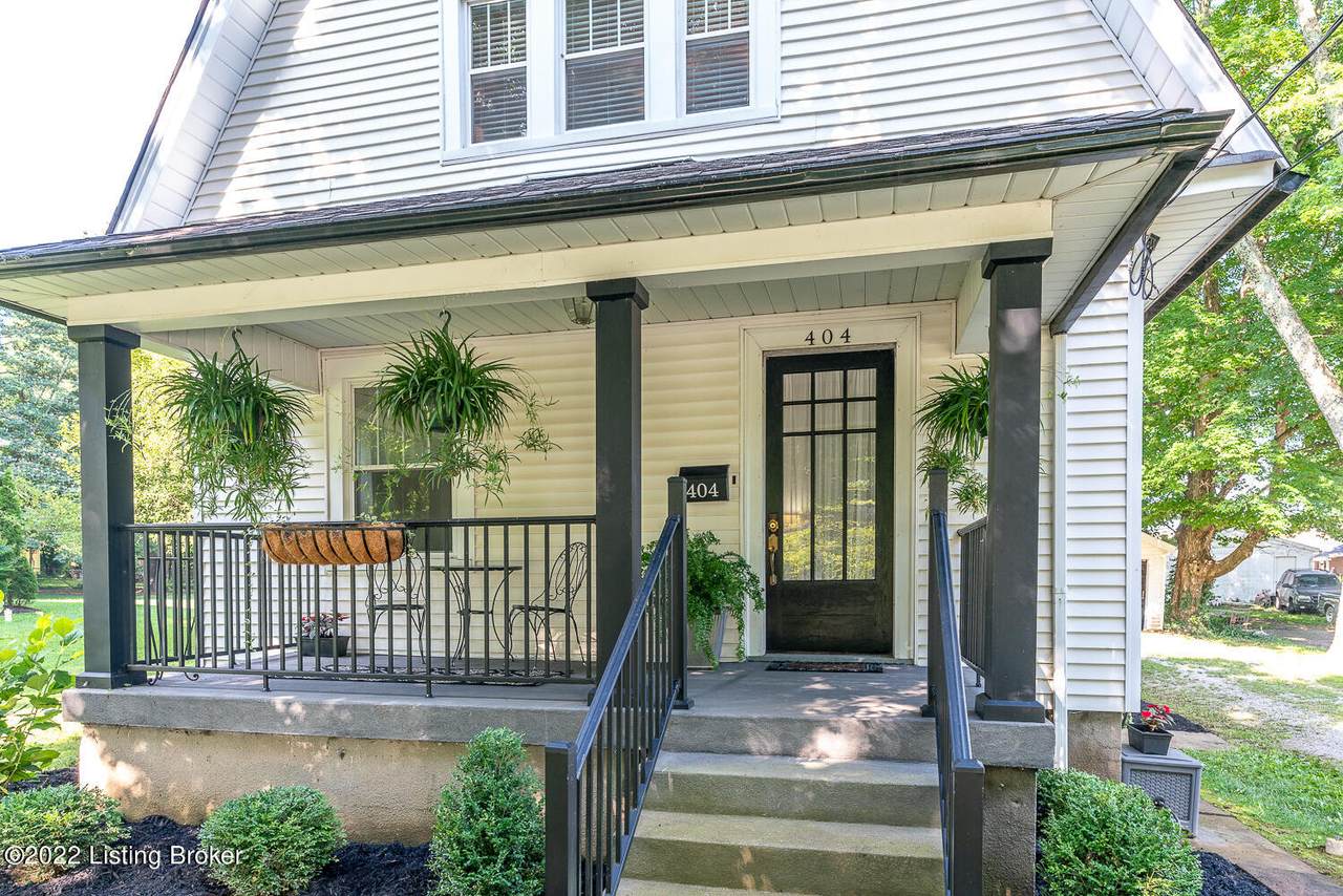 404 4th Ave - Photo 1