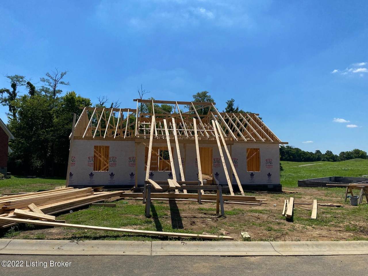 110 Magnolia Dr - Photo 1
