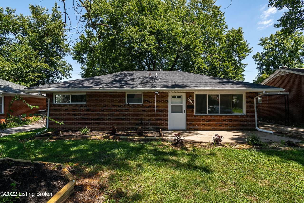 1010 Sharon Dr - Photo 1