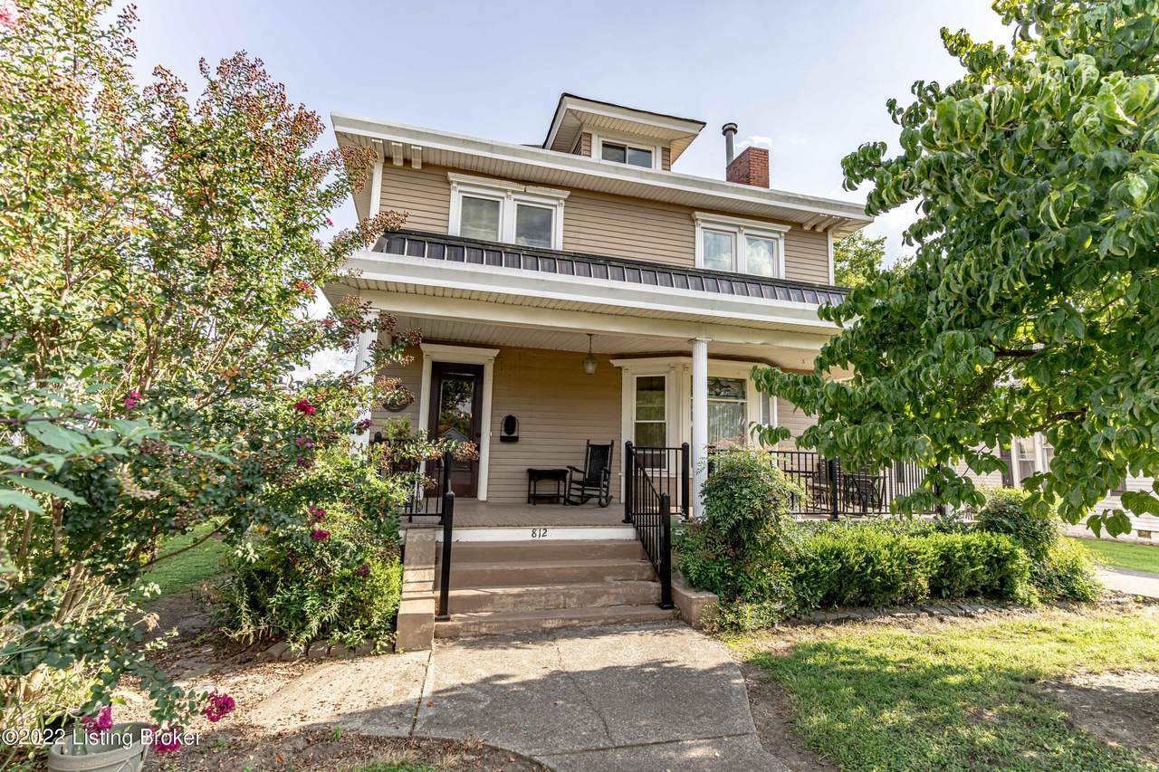 812 Highland Ave - Photo 1
