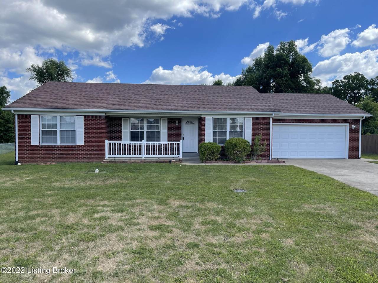 207 Emmaus Cir - Photo 1
