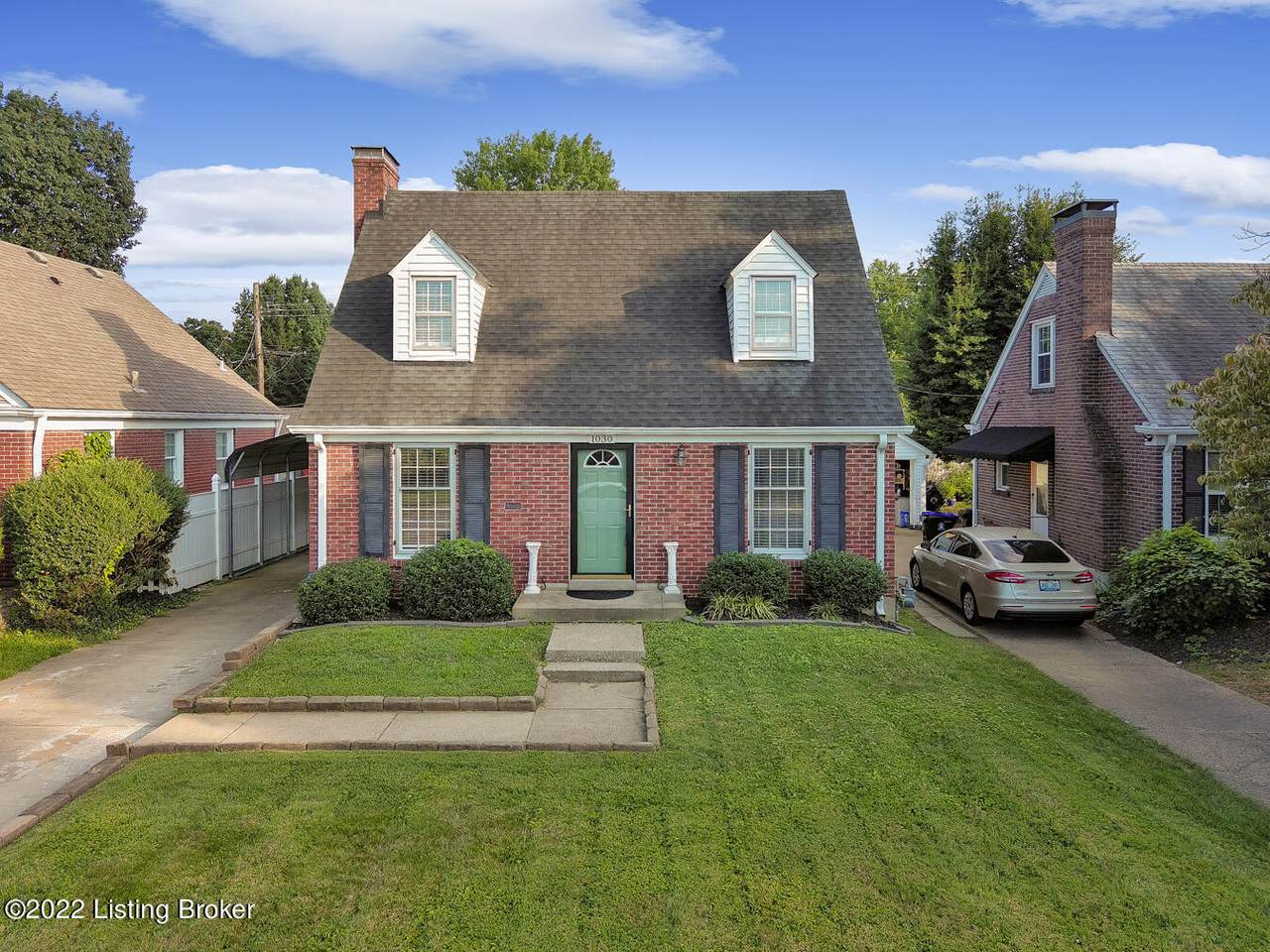 1030 Greenleaf Rd - Photo 1