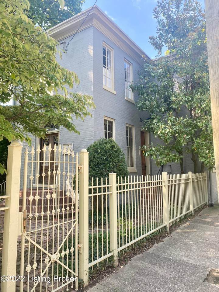 614 Park Ave - Photo 1