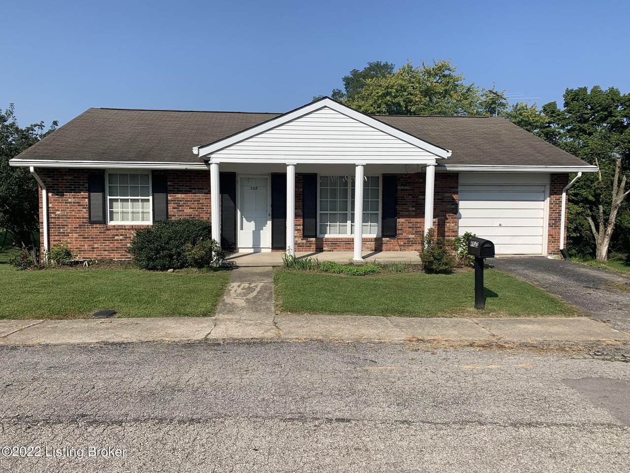 135 2nd St - Photo 1