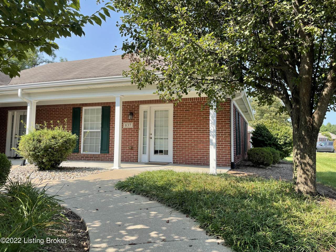837 Garden Pointe Dr - Photo 1