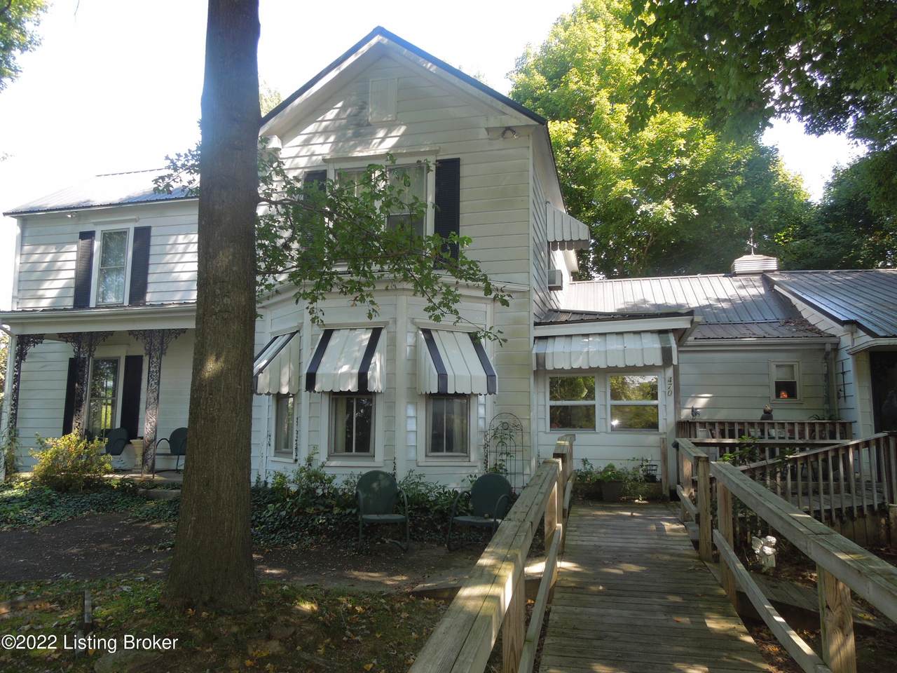 470 Crumbacker Ln - Photo 1