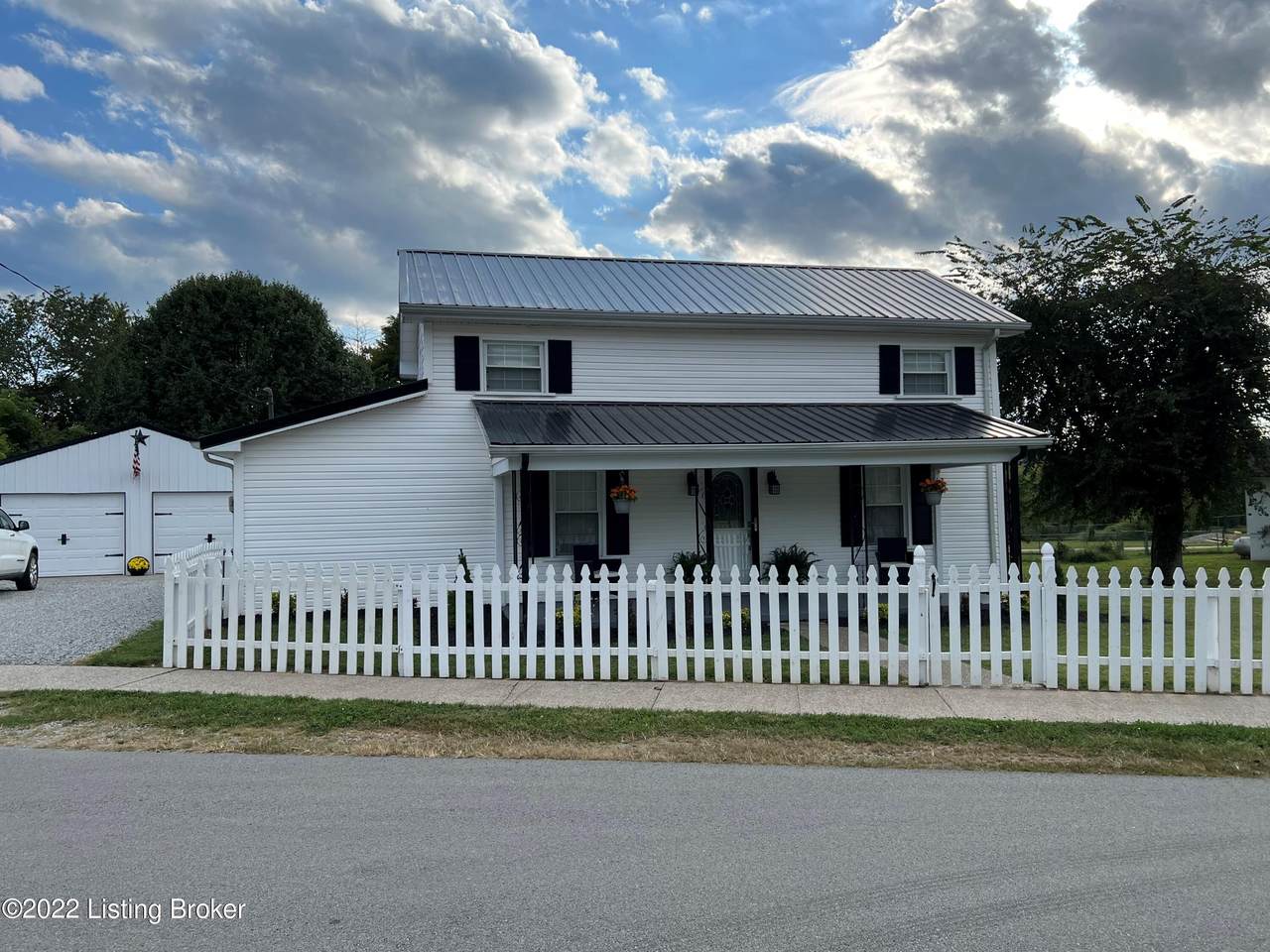 497 High St - Photo 1