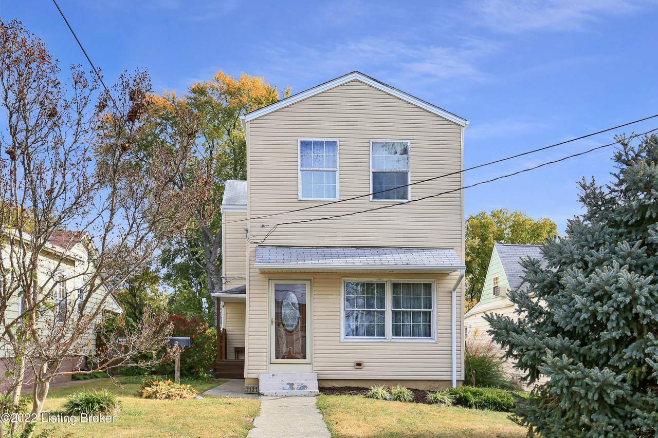 1121 Schiller Ave - Photo 1