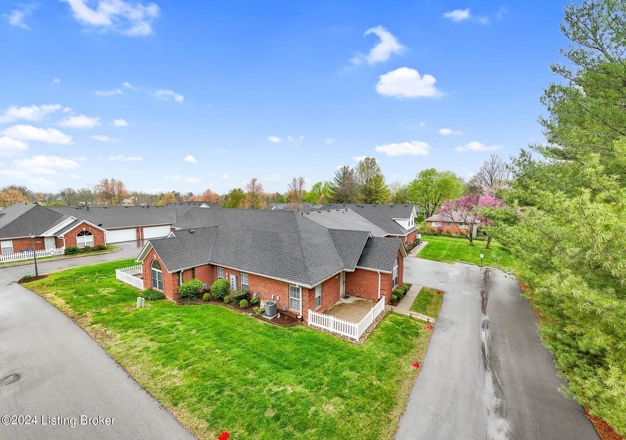 10010 Grey Hawk Dr - Photo 1