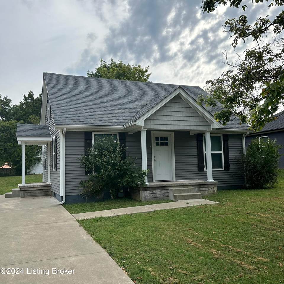 137 Mccormack Ave - Photo 1