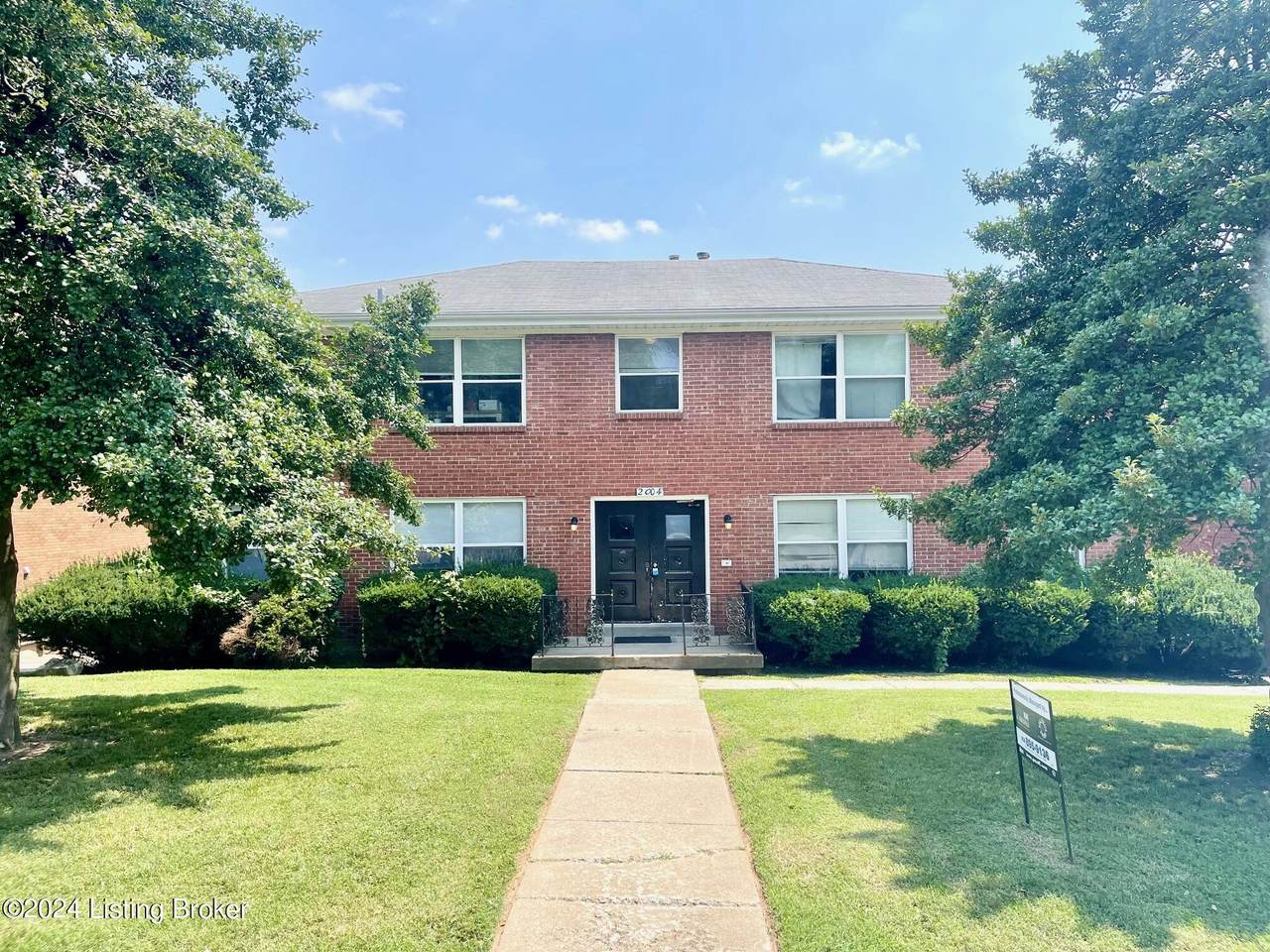 2004 Goldsmith Ln - Photo 1