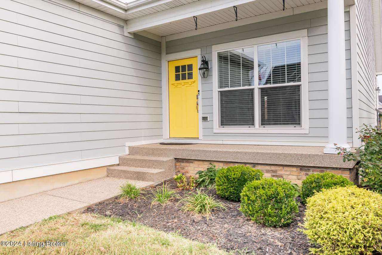 1701 Coral Ct - Photo 1