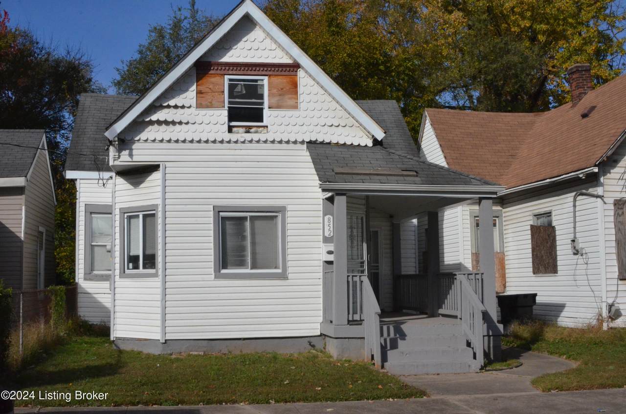 852 Humler St - Photo 1