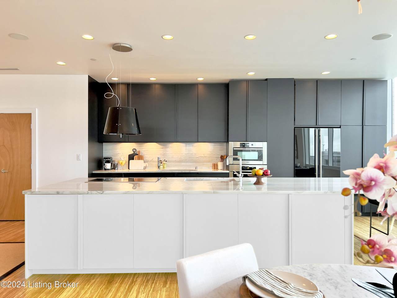 222 Witherspoon St - Photo 1