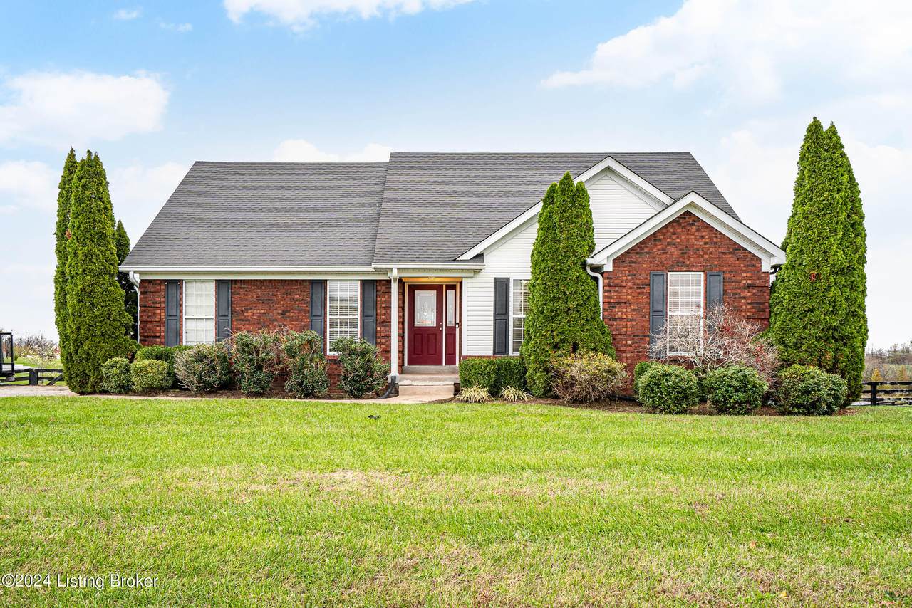 64 Autumn Dr - Photo 1