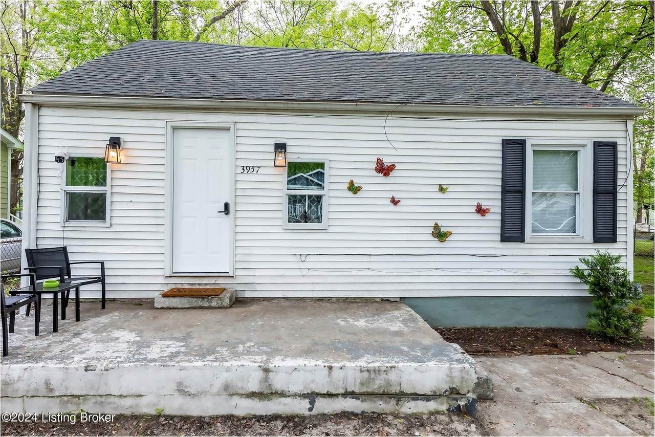 3957 Craig Ave - Photo 1