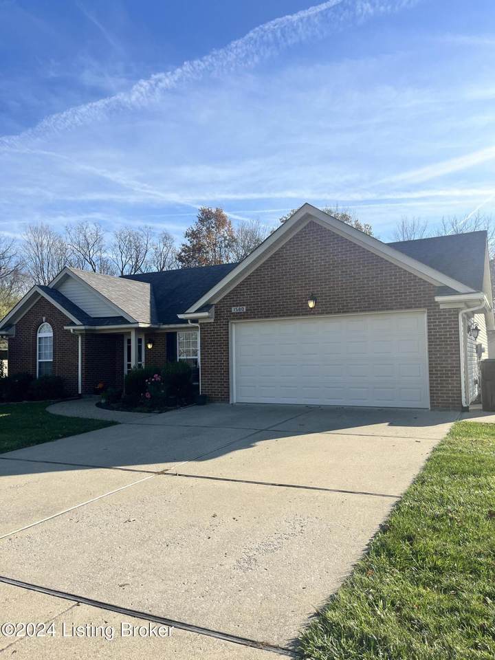 1580 Overlook Cir - Photo 1