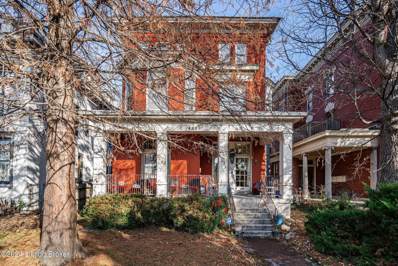 433 Park Ave - Photo 1