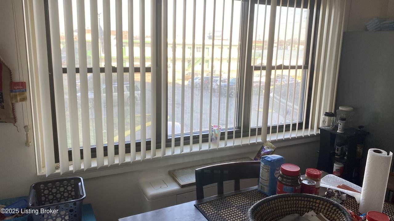 https://bt-photos.global.ssl.fastly.net/louisville/1280_boomver_1_1681602-2.jpg