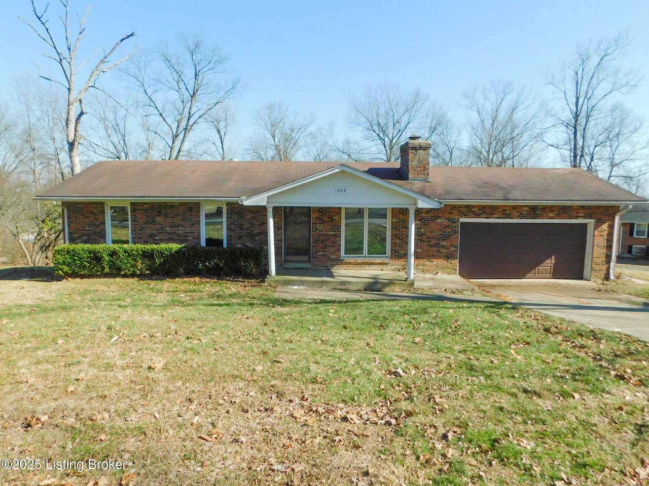 1208 Lakewood Dr - Photo 1
