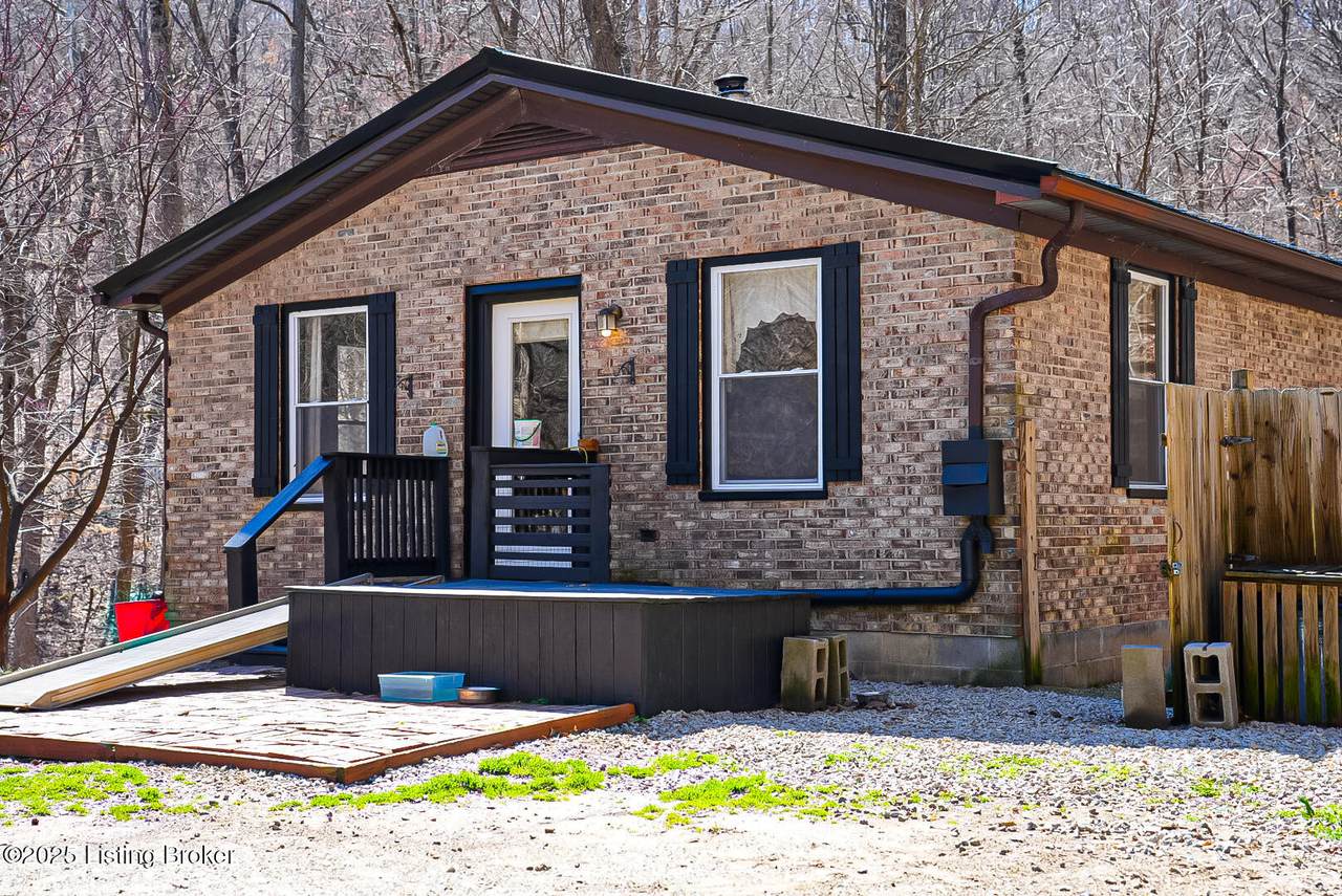 510 Green Valley Dr - Photo 1