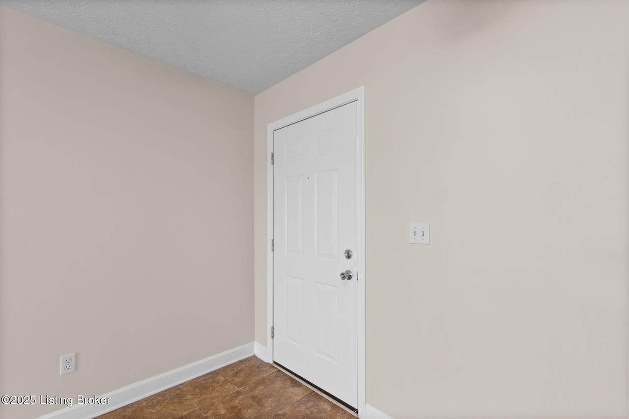 https://bt-photos.global.ssl.fastly.net/louisville/1280_boomver_1_1687725-2.jpg