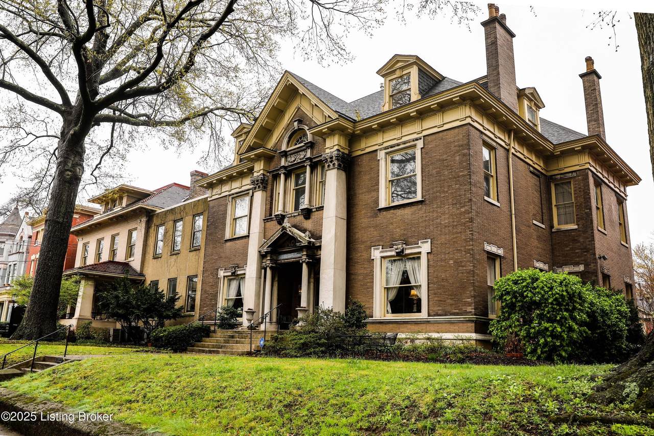 1355 3rd St - Photo 1