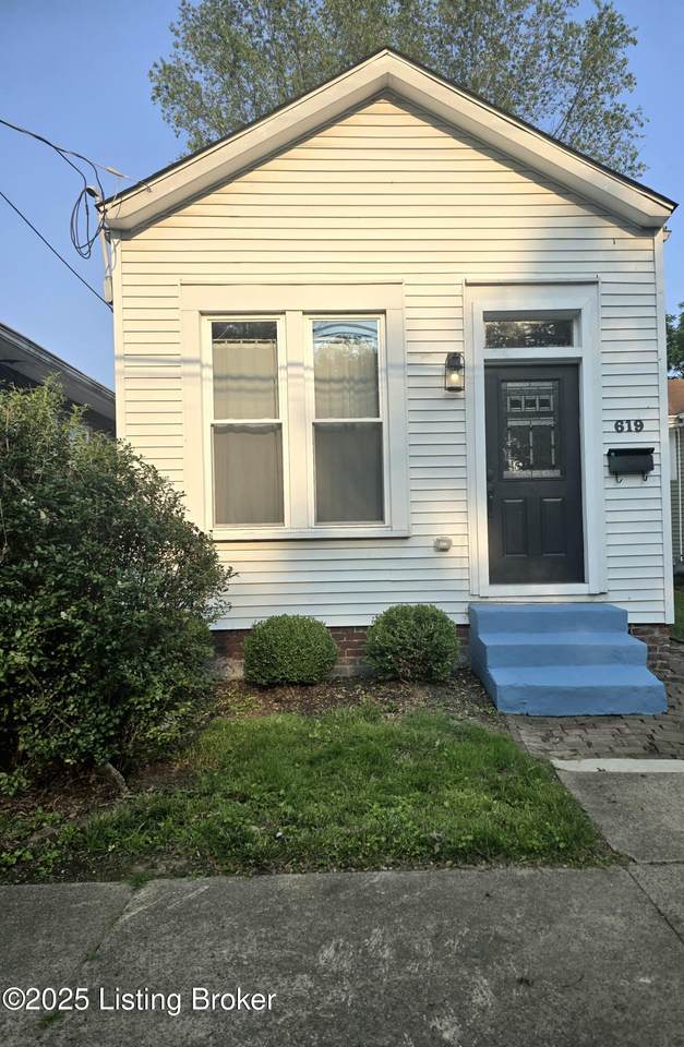 619 24th St - Photo 1