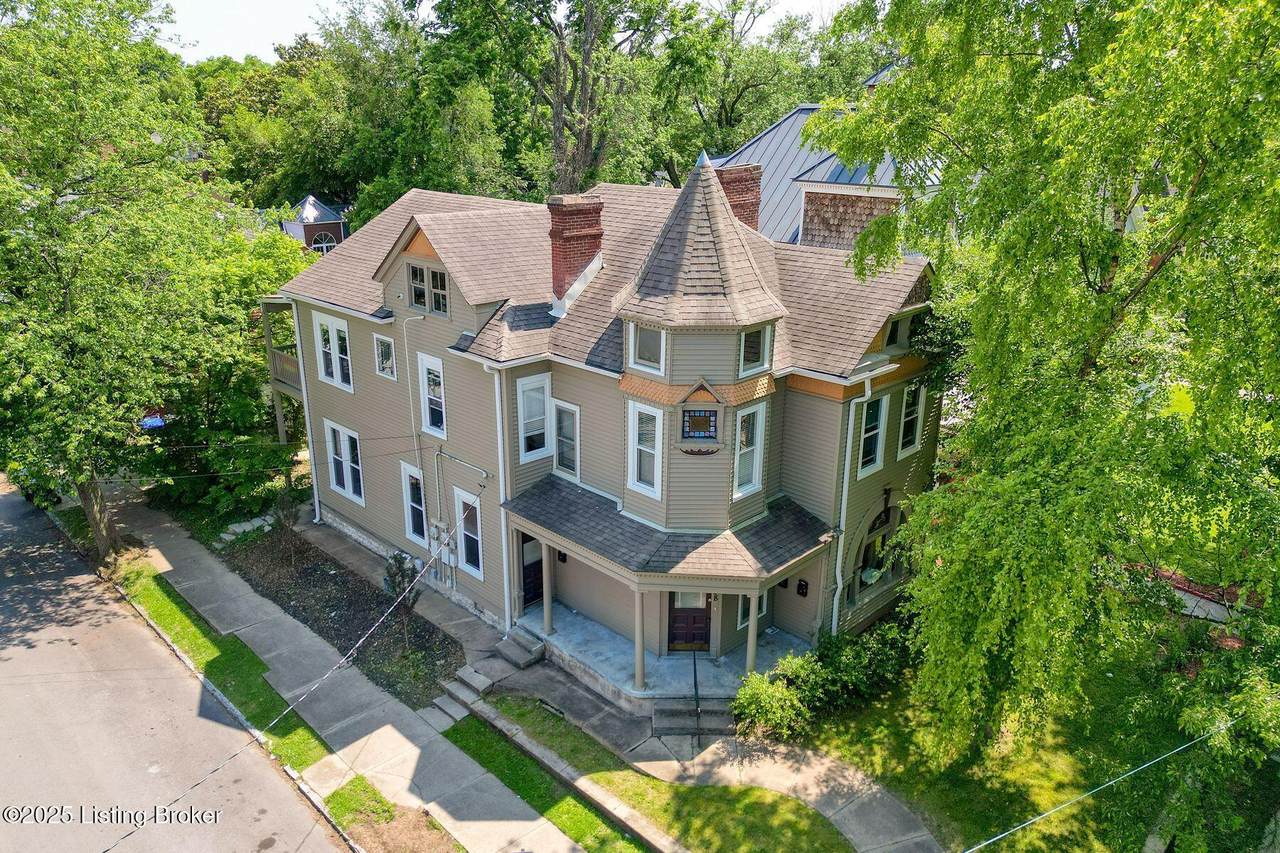 1338 Morton Ave - Photo 1