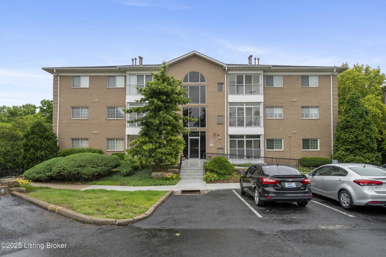 8509 Atrium Dr - Photo 1
