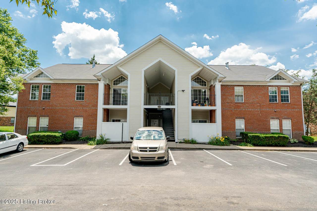 1130 Westlynne Pl - Photo 1