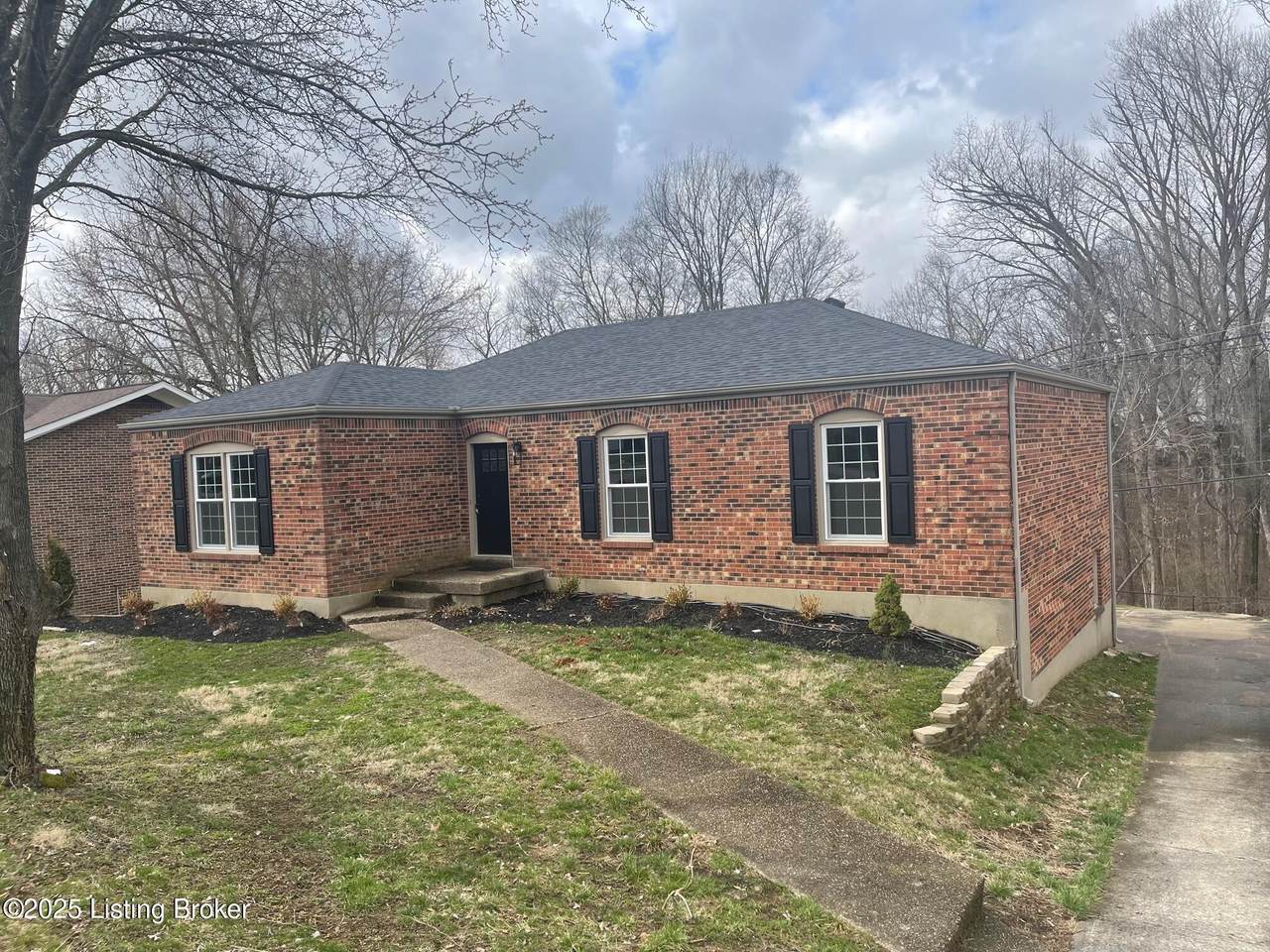 7308 Bluffington Rd - Photo 1