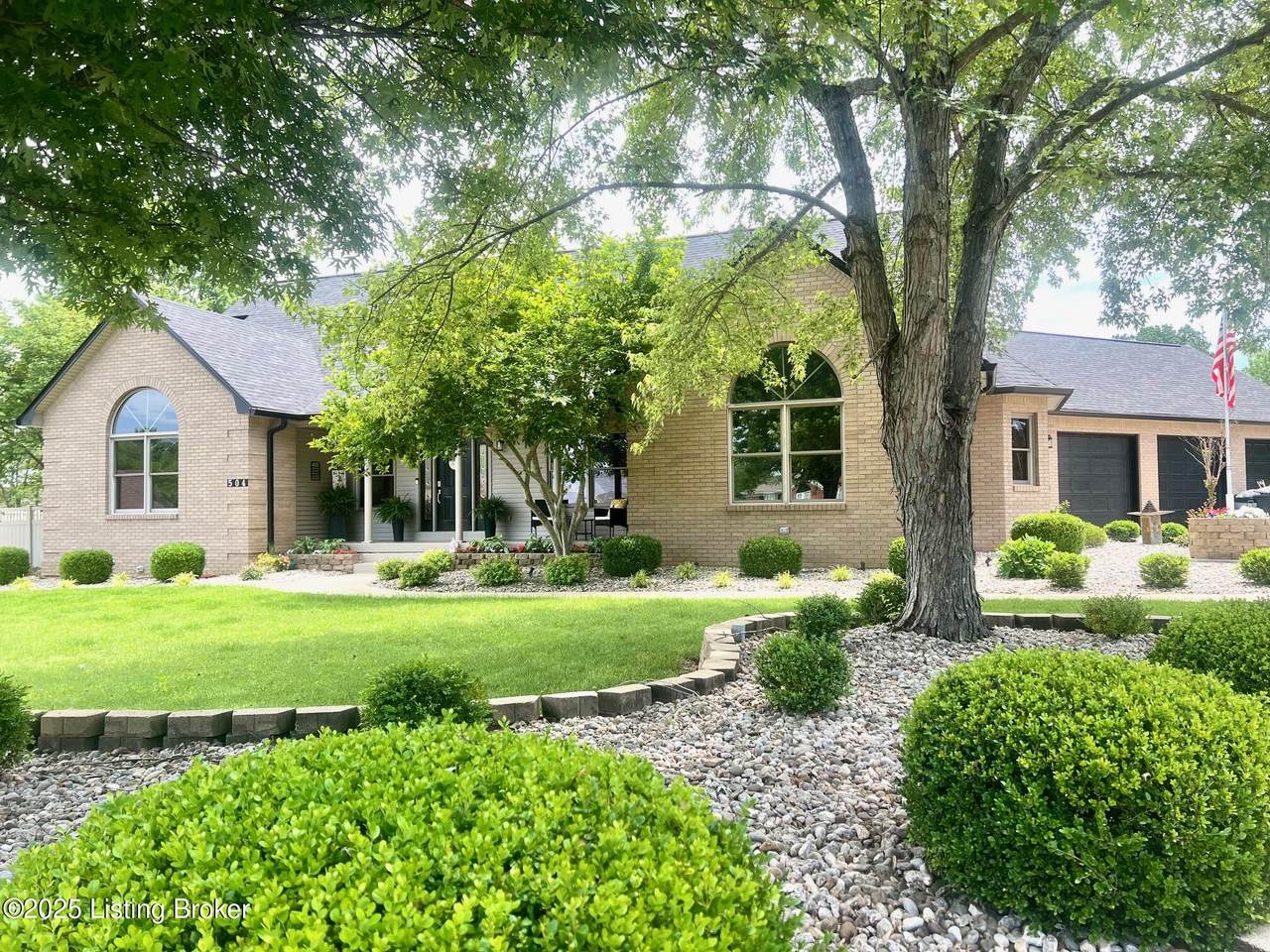 504 Vermont Ct - Photo 1