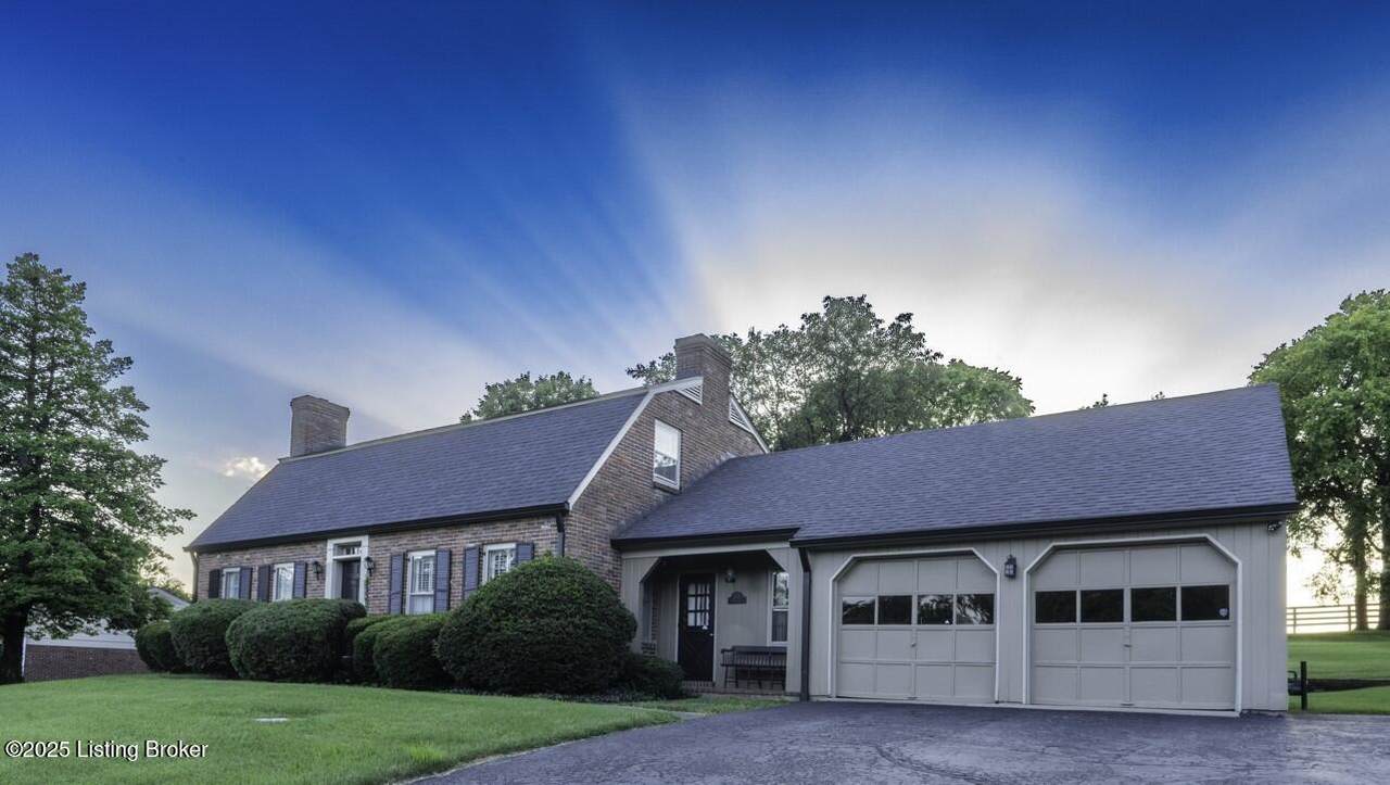 114 Hillcrest Dr - Photo 1