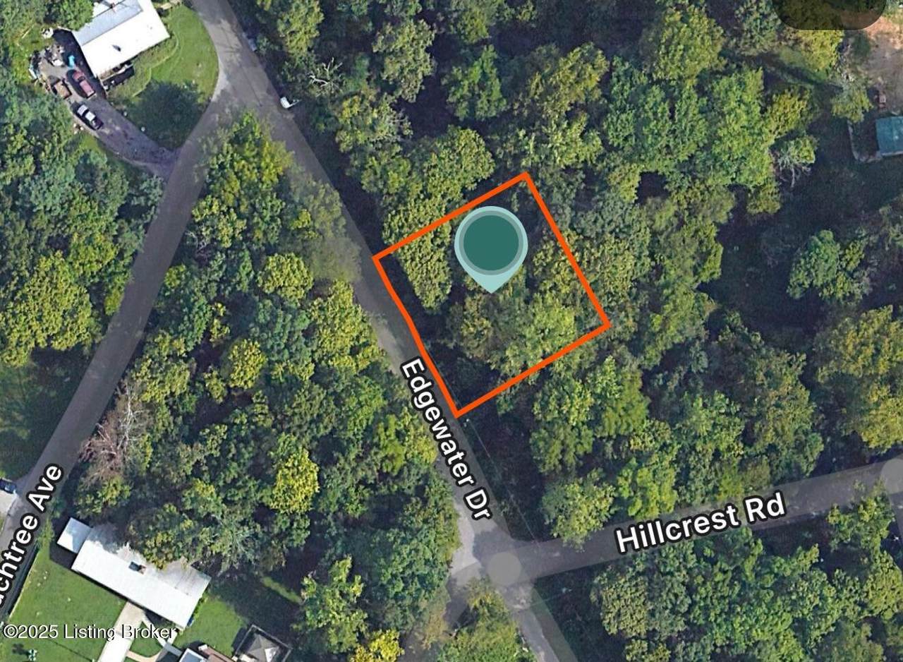 000 Edgewater Dr - Photo 1