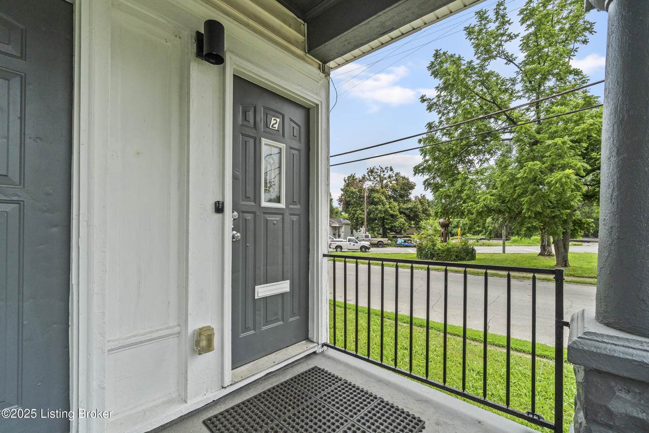 https://bt-photos.global.ssl.fastly.net/louisville/1280_boomver_1_1691576-2.jpg