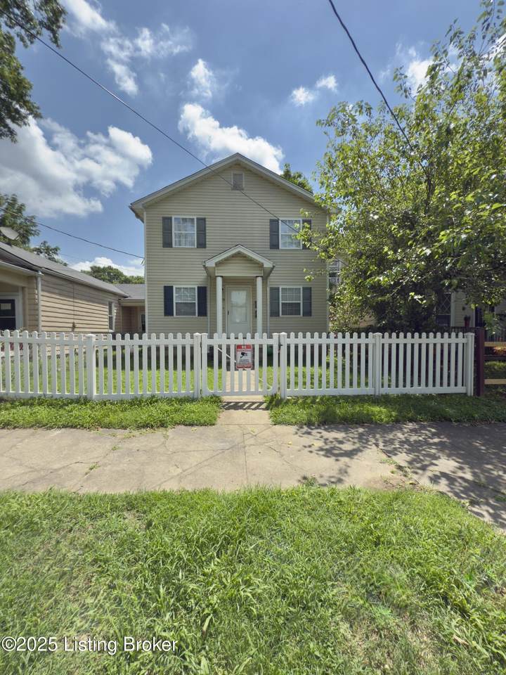 2815 6th St - Photo 1