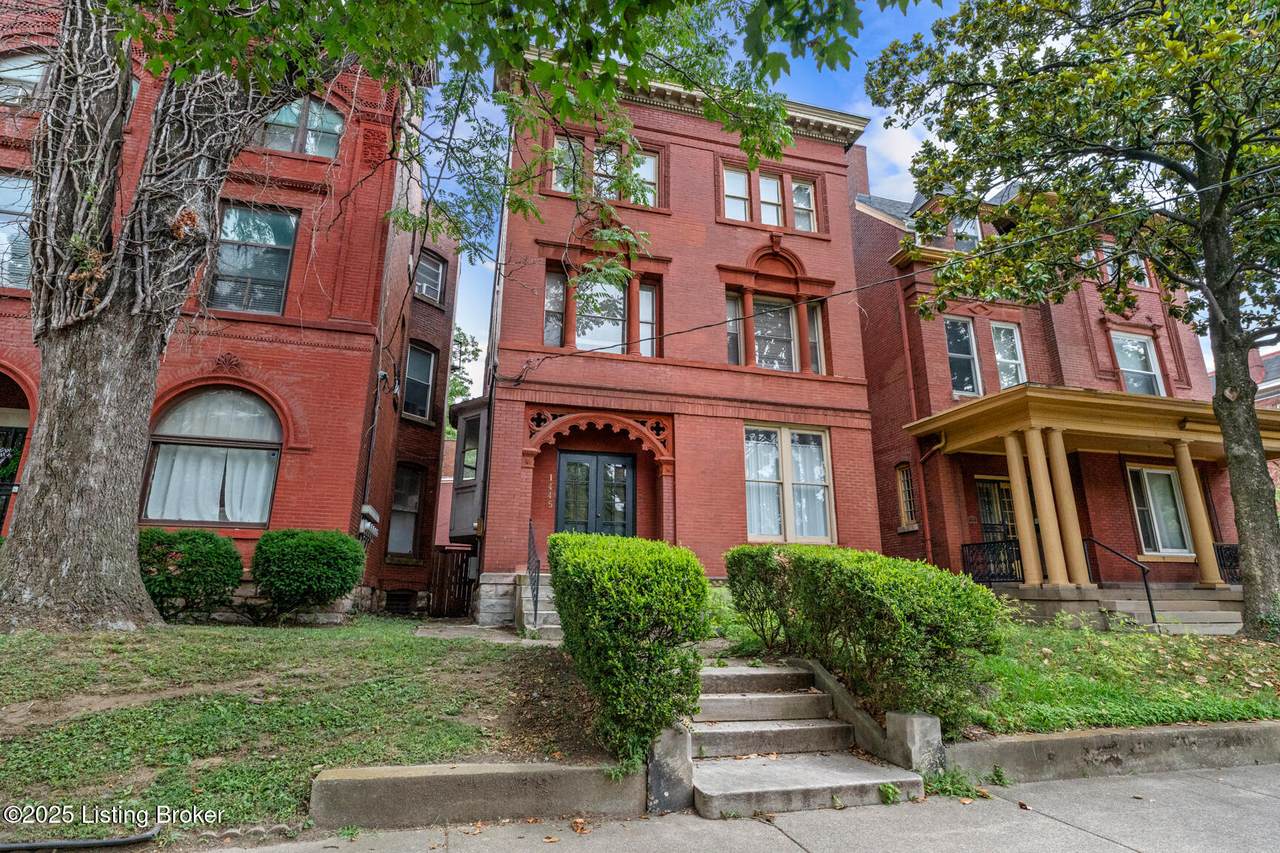 1445 3rd St - Photo 1