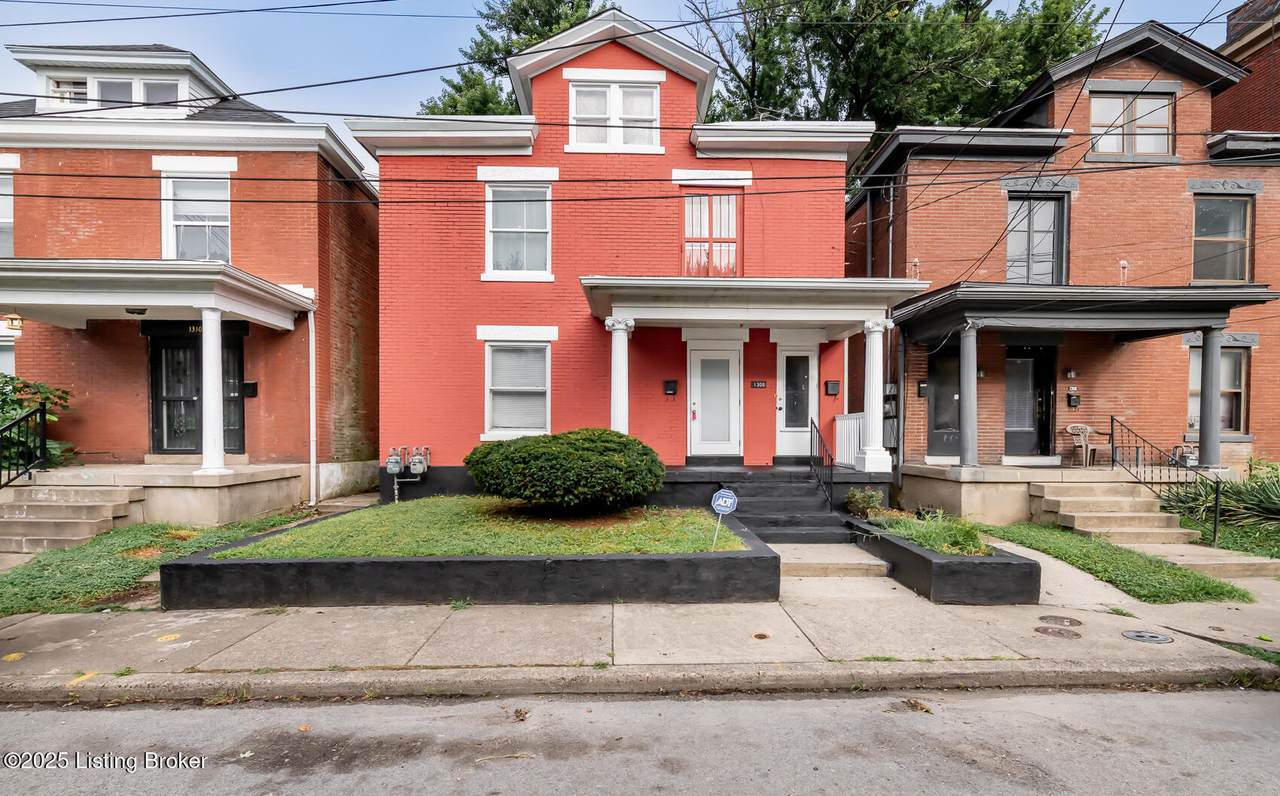 1308 Brook St - Photo 1