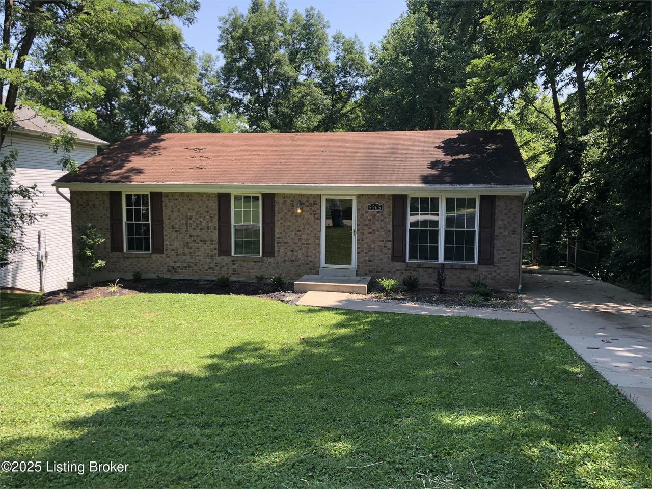 5505 Baywood Dr - Photo 1