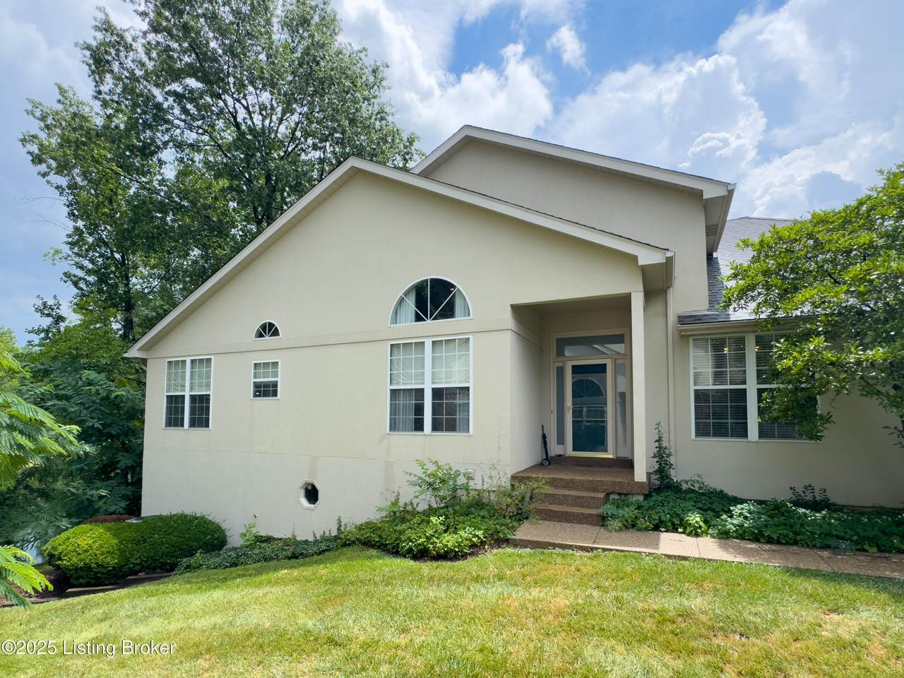 419 Village Lake Dr - Photo 1